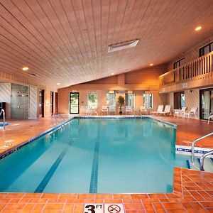 Ramada By Wyndham Wisconsin Dells I-90
